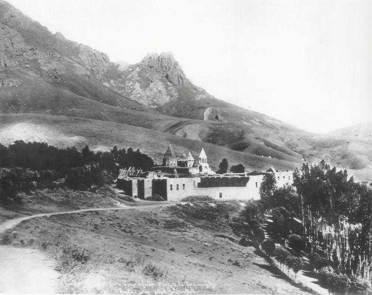 File:Varagavank monastery view.png