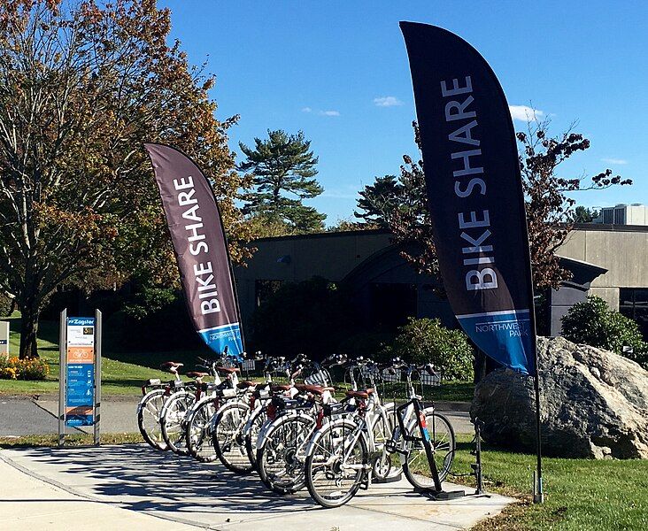 File:Zagster Bike Station.jpg