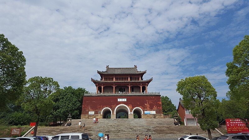 File:当阳玉泉寺山门.jpg