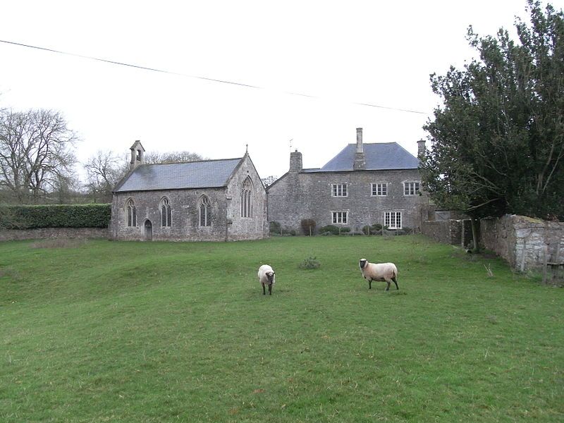 File:AyshfordChapelAyshfordBurlescombeDevon.jpg