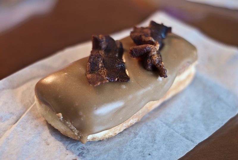 File:Bacon maple bar.jpg