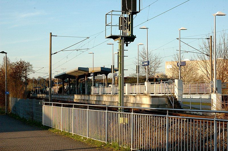 File:Bahnhof Dietzenbach-Steinberg.jpg