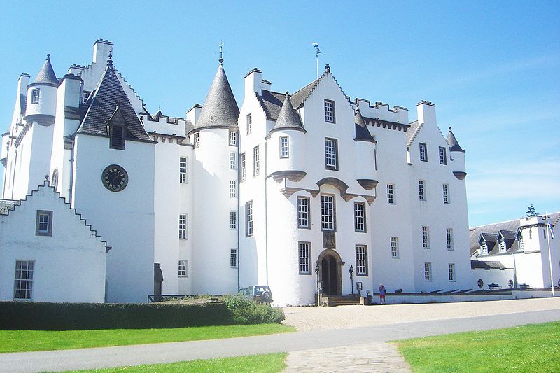 File:Blair Castle dsc06387.jpg