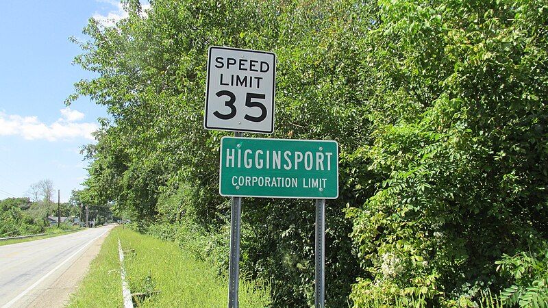 File:HigginsportOH1.JPG