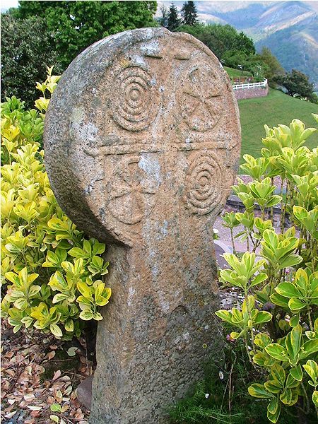 File:Hilarri-4symb.jpg