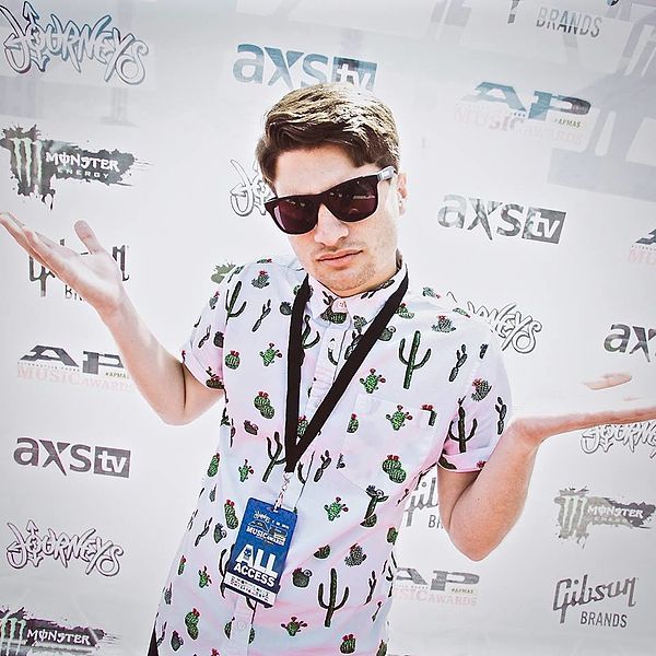 File:Jarrod Alonge APMAs.jpg