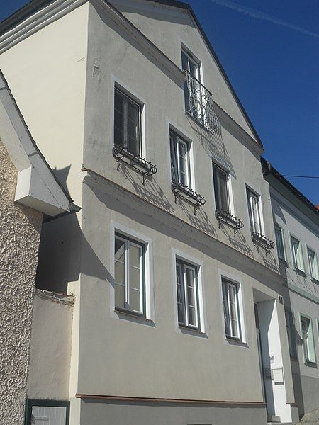 File:Melk Sterngasse11.JPG