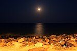 Moon rise at Promenade beach