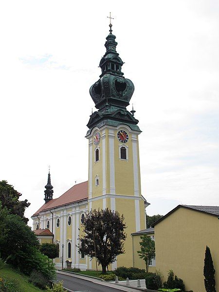 File:Pfarrkirche kallham.JPG