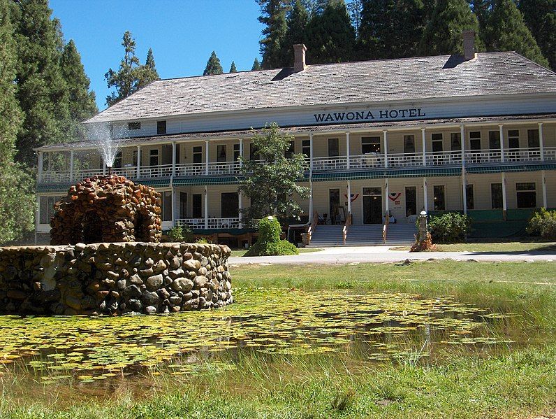 File:Wawona Hotel2.jpg