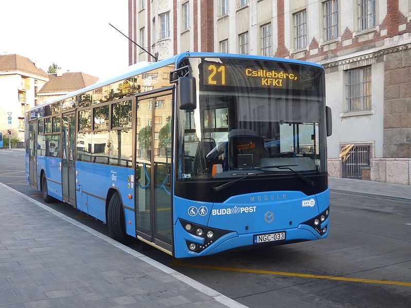 File:21-es busz (NGC-033).jpg