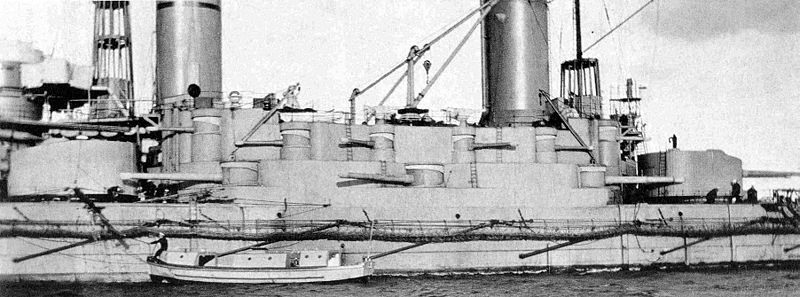 File:AndreiPervozvannyy1915-1916guns.jpg