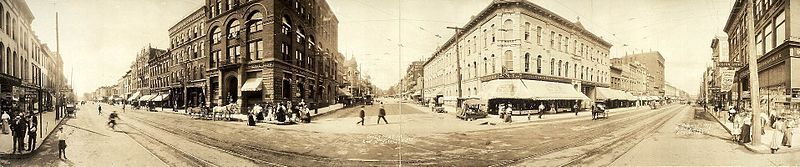 File:BandholtzFJDavenportIA1907SecondSt.jpg