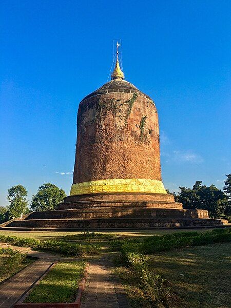 File:Bawbawgyi Stupa 2019.jpg