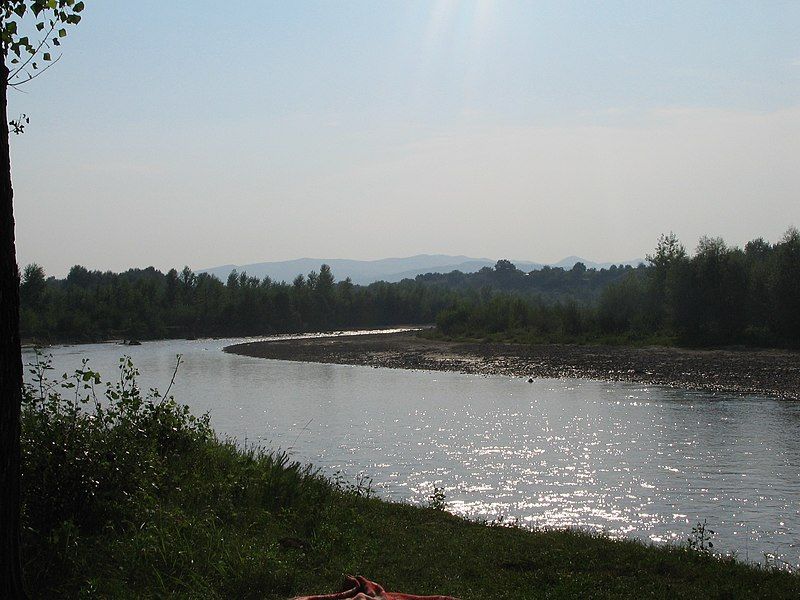 File:Buzau river unguriu.jpeg