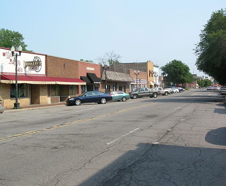 File:Downtown Miller south.jpg