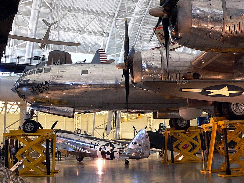 File:Enola Gay-27527-1.jpg