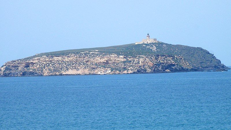 File:Ile de Rechgoun.JPG