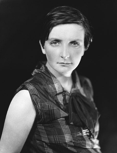 File:Kate O'Brien, 1926.jpg