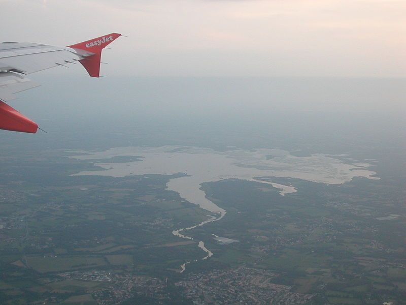 File:Lac de Grand-Lieu.jpg