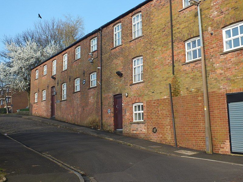 File:Macclesfield Knight Street1604.JPG