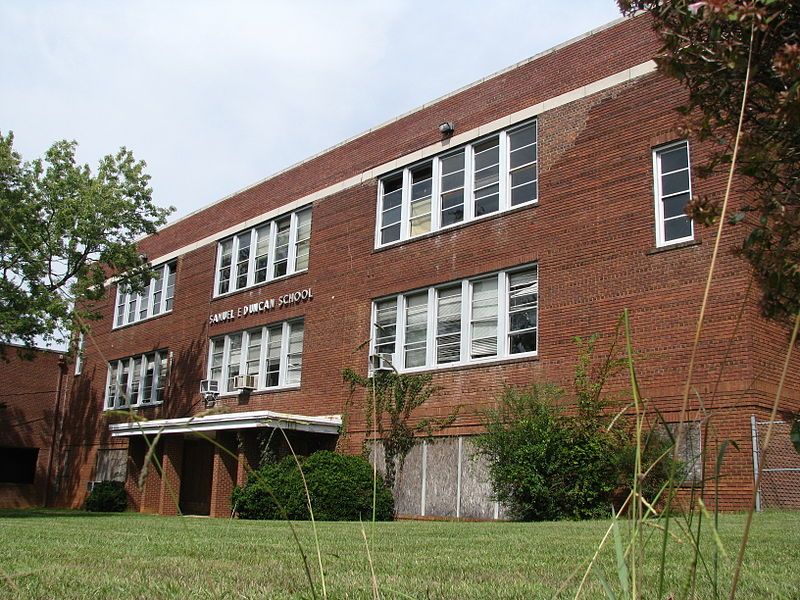 File:Monroe St School.JPG