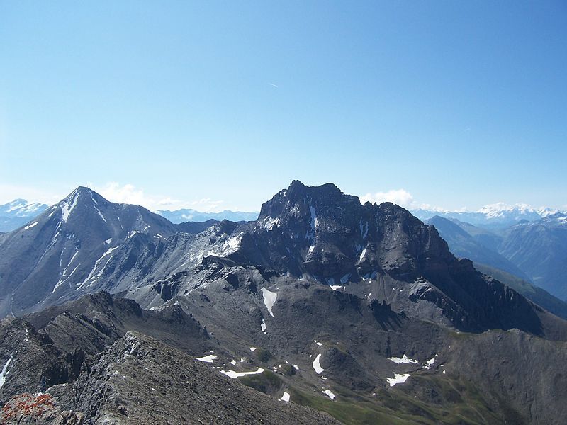 File:Muttler Mountain.JPG