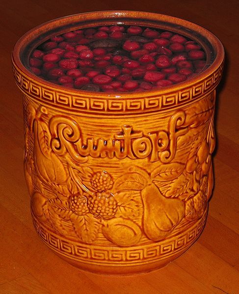 File:Rumtopf.jpg