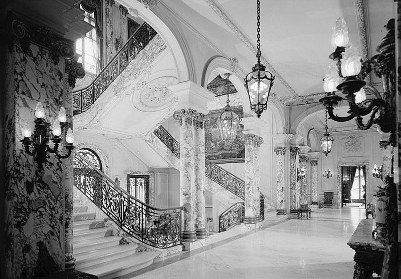 File:TheElmsStaircase&EntranceHall.jpg