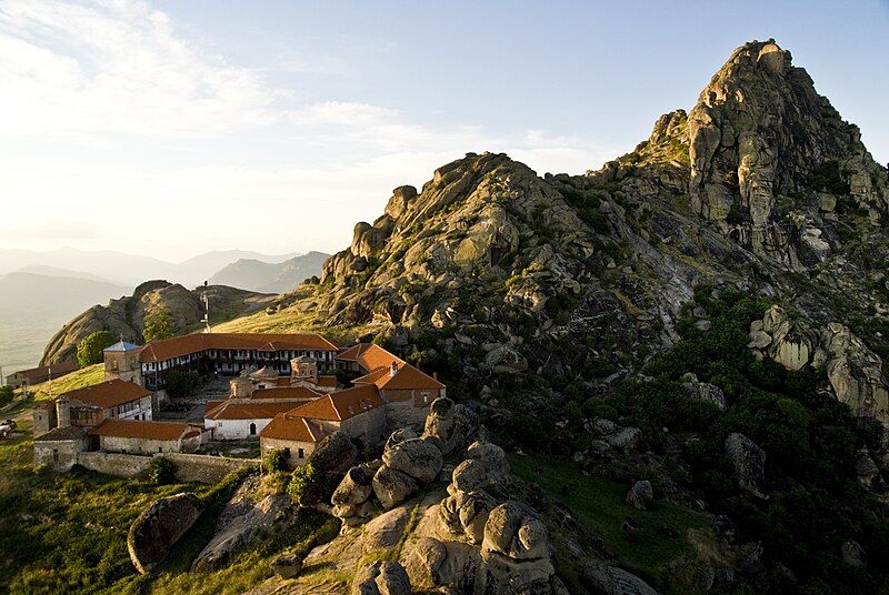 File:Treskavec Monastery 02.jpg