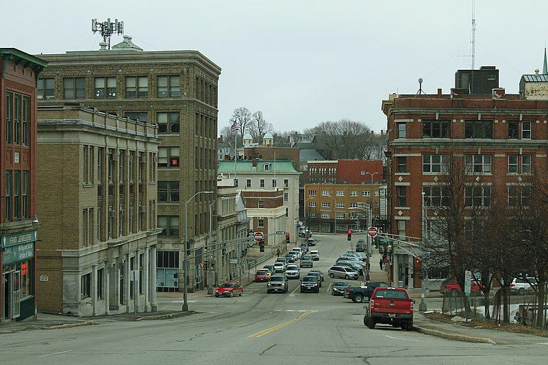 File:US2wRoad-DowntownBangor (34432155624).jpg