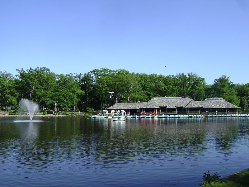 File:Verona Park Boasthouse.JPG