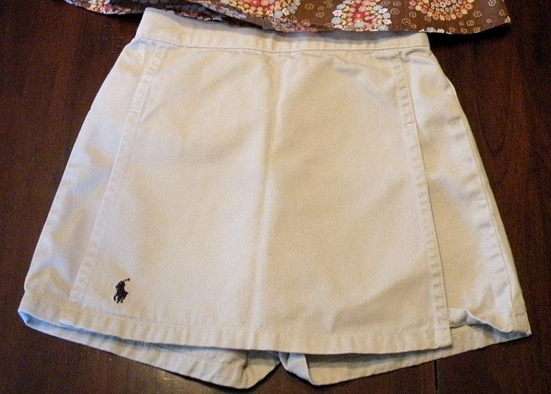 File:White skort.jpg