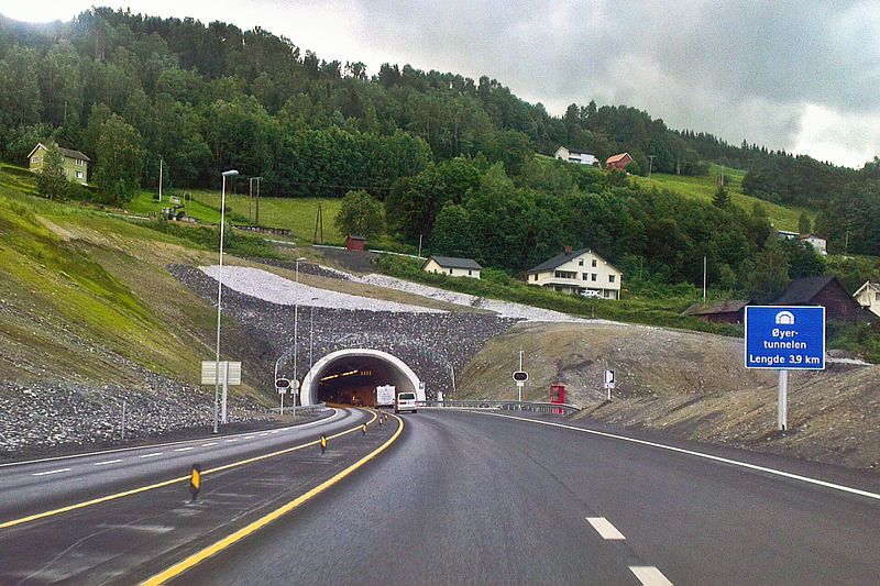 File:ØyertunnelenE6.jpg