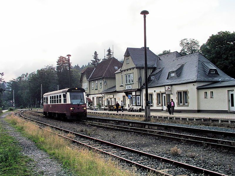 File:Bahnhof Elend.jpg