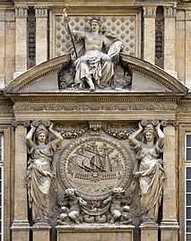 Detail of the facade facing the Cour de Drapers