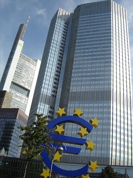 File:Eurotower in Frankfurt.jpg