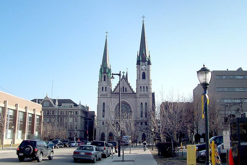 File:Gesu Church, street.jpg