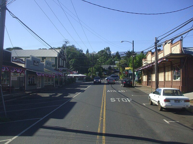 File:MakawaoIntersection.JPG