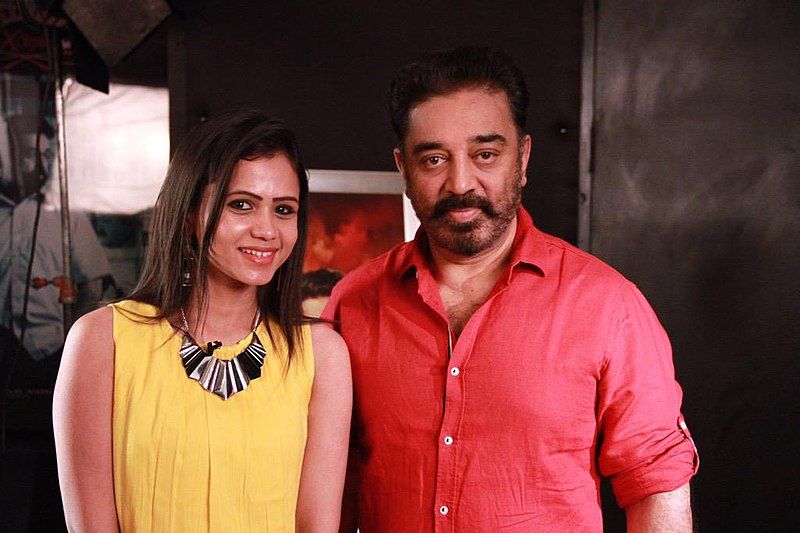 File:Manimegalai with Kamal.jpg