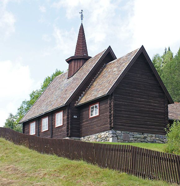 File:Manndal chapel (3862071465).jpg