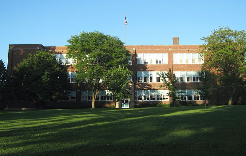 File:Maquoketa Middle School.jpg