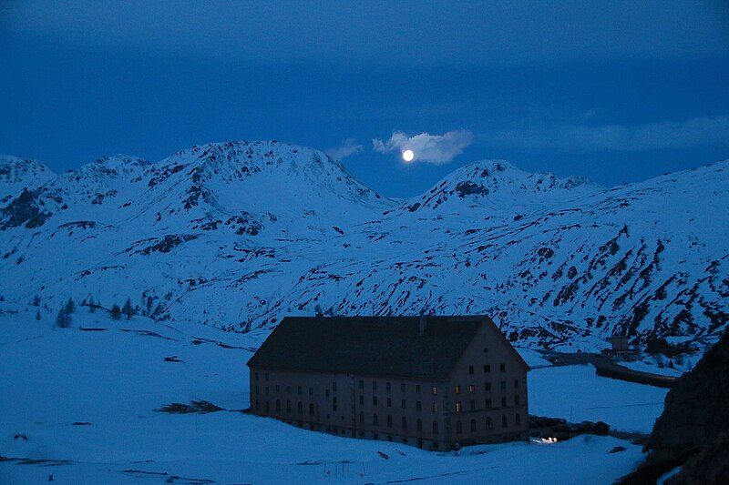 File:Moonset Simplon Hospice.jpg