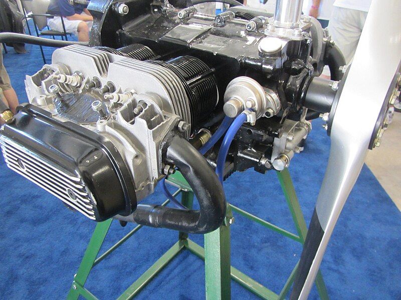 File:MotoravAircraftEngine23V.jpg