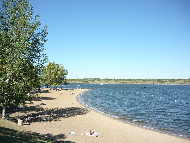 File:Regina Beach.jpg