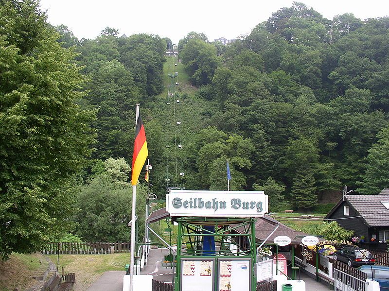 File:Seilbahn Burg.JPG