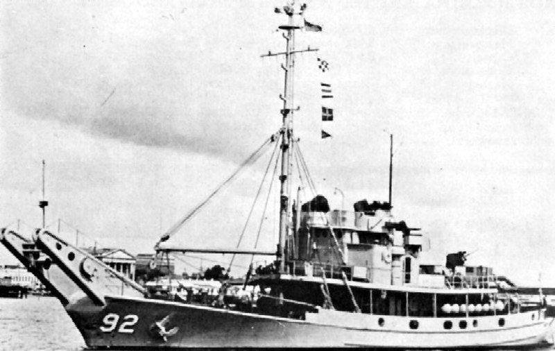 File:USS Yazoo (AN-92).jpg