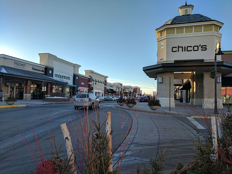 File:Woodbury Lakes Mall.jpg