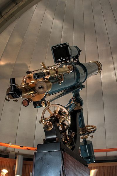 File:8-inch-Telescope-Leah.jpg