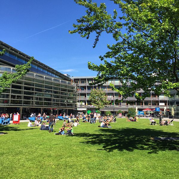 File:Campus universitaetsstrasse innsbruck.JPG